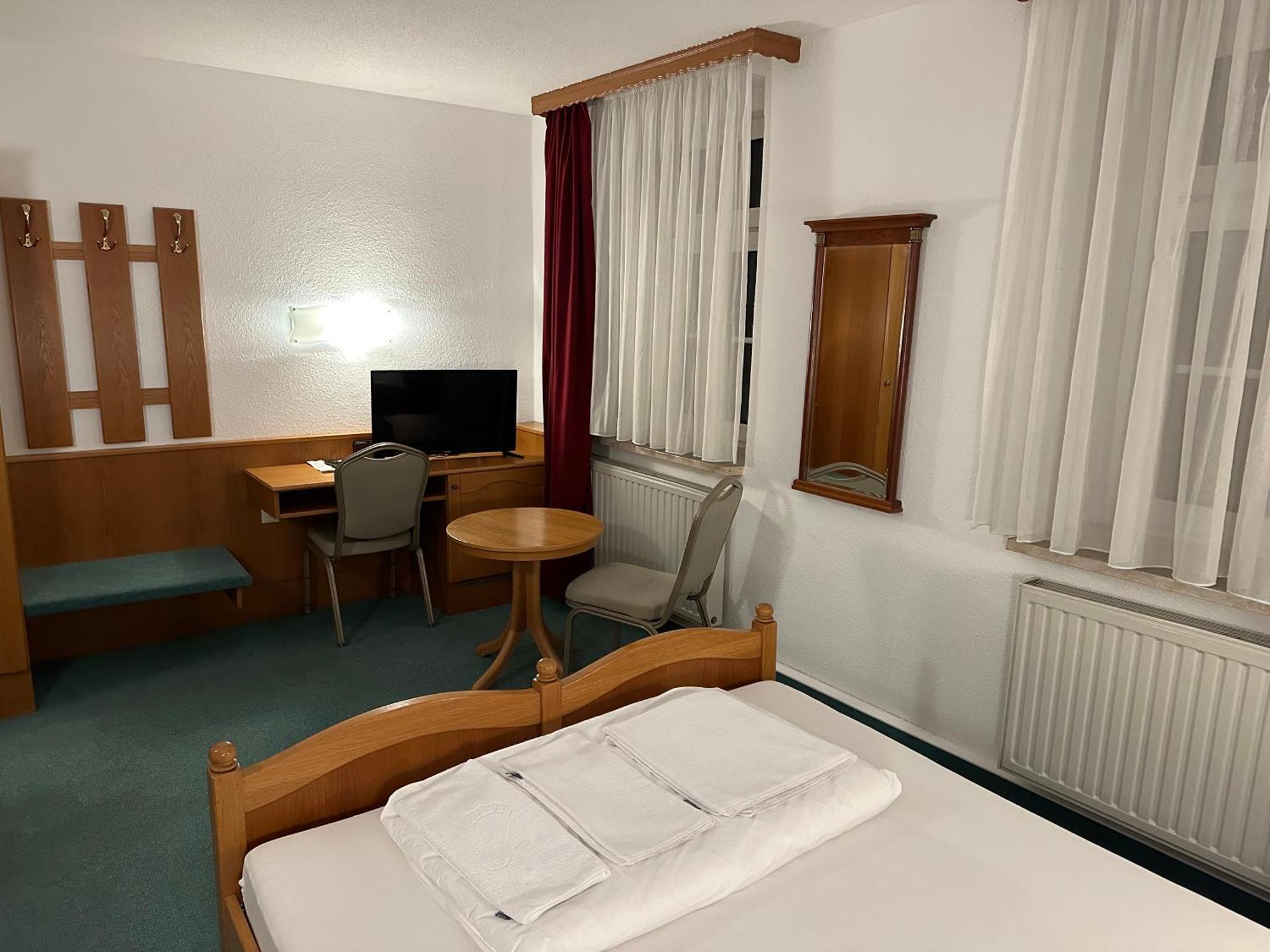 Hotel Sachsenhof Риза Екстериор снимка